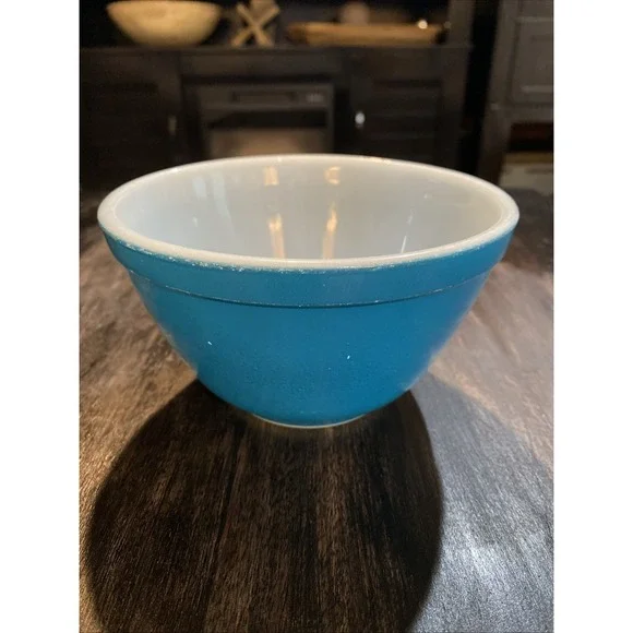 Vintage PYREX Blue Trade Mark 401-1 1/2 Pint Mixing Bowl Made in USA Primary - Picture 4 of 7